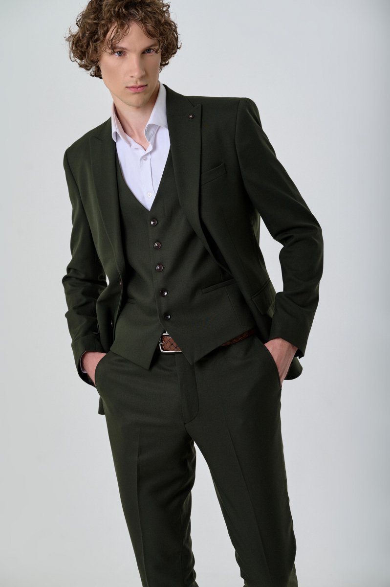 Men's three-piece suit with wool olive