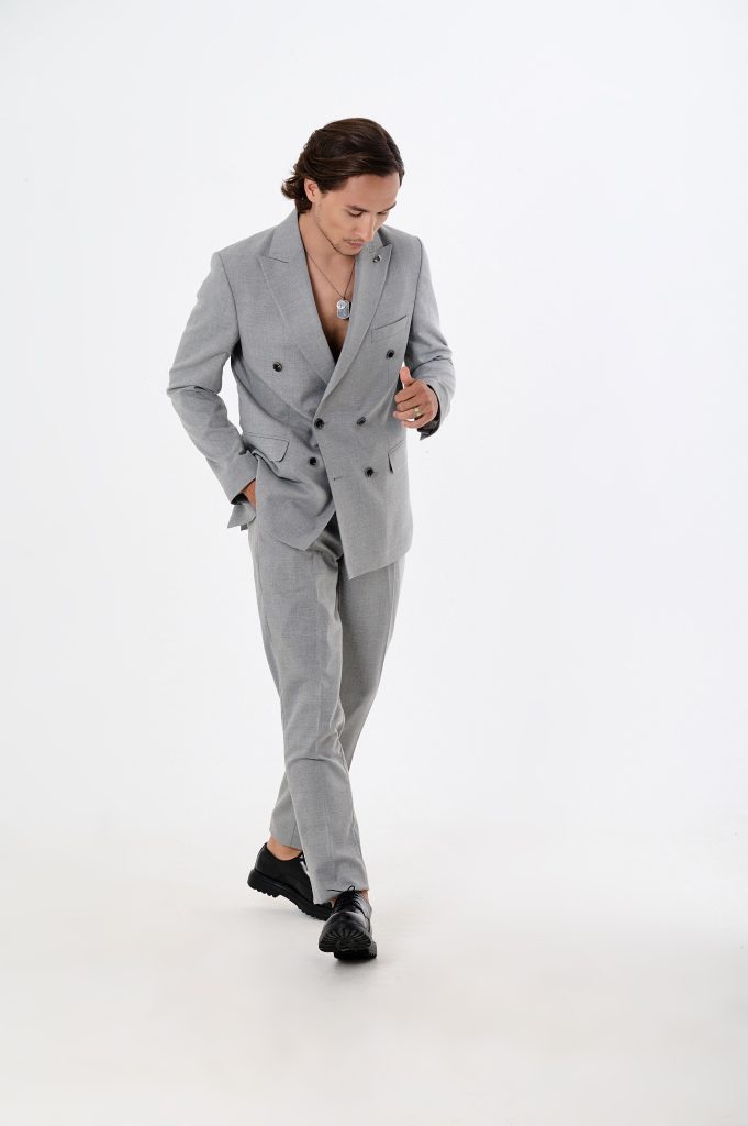 Men’s double-breasted suit with wool gray be Gentleman 2