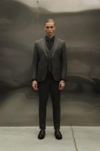 Чоловічий костюм-трійка з вовною коричневий в клітинку be Gentleman 5