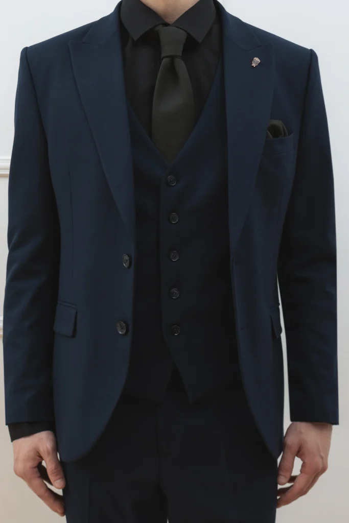 Men’s three-piece suit with wool blue be Gentleman 2
