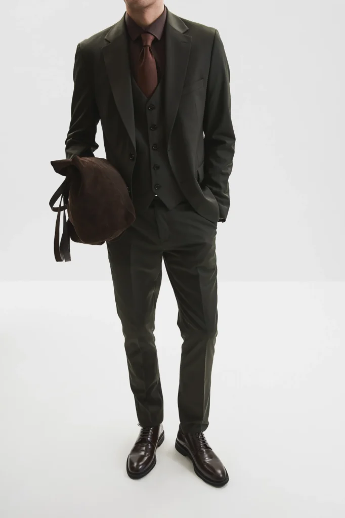 Black Olive suit be Gentleman 2