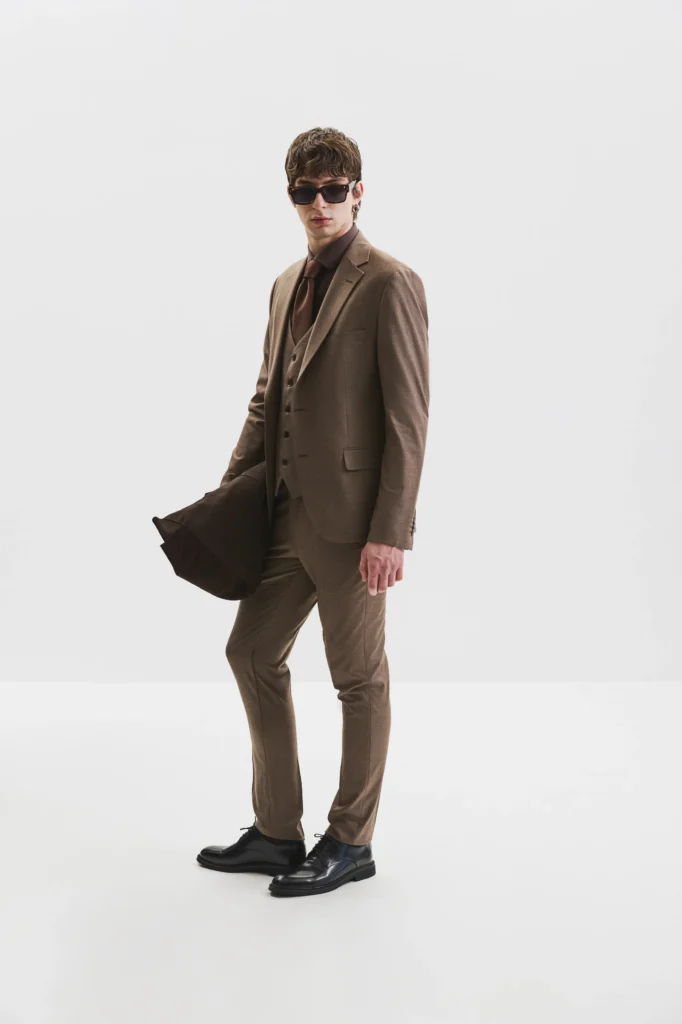 Chocolate Martini suit be Gentleman 2