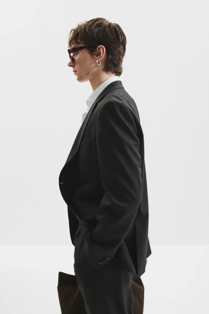 Steel Black suit be Gentleman 2