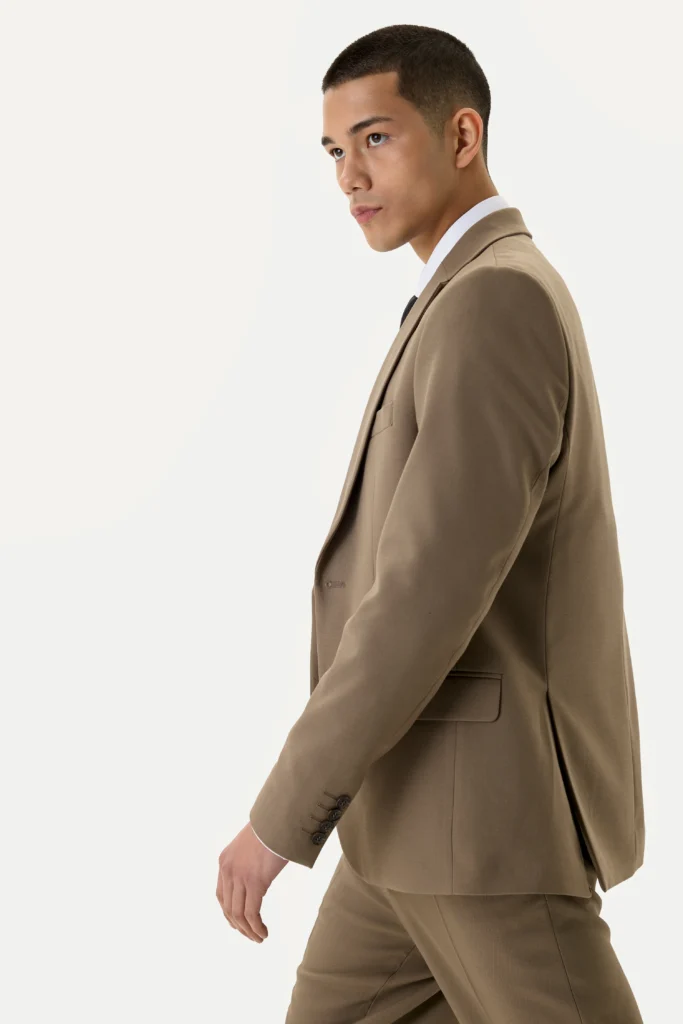 Warm Taupe suit be Gentleman 2